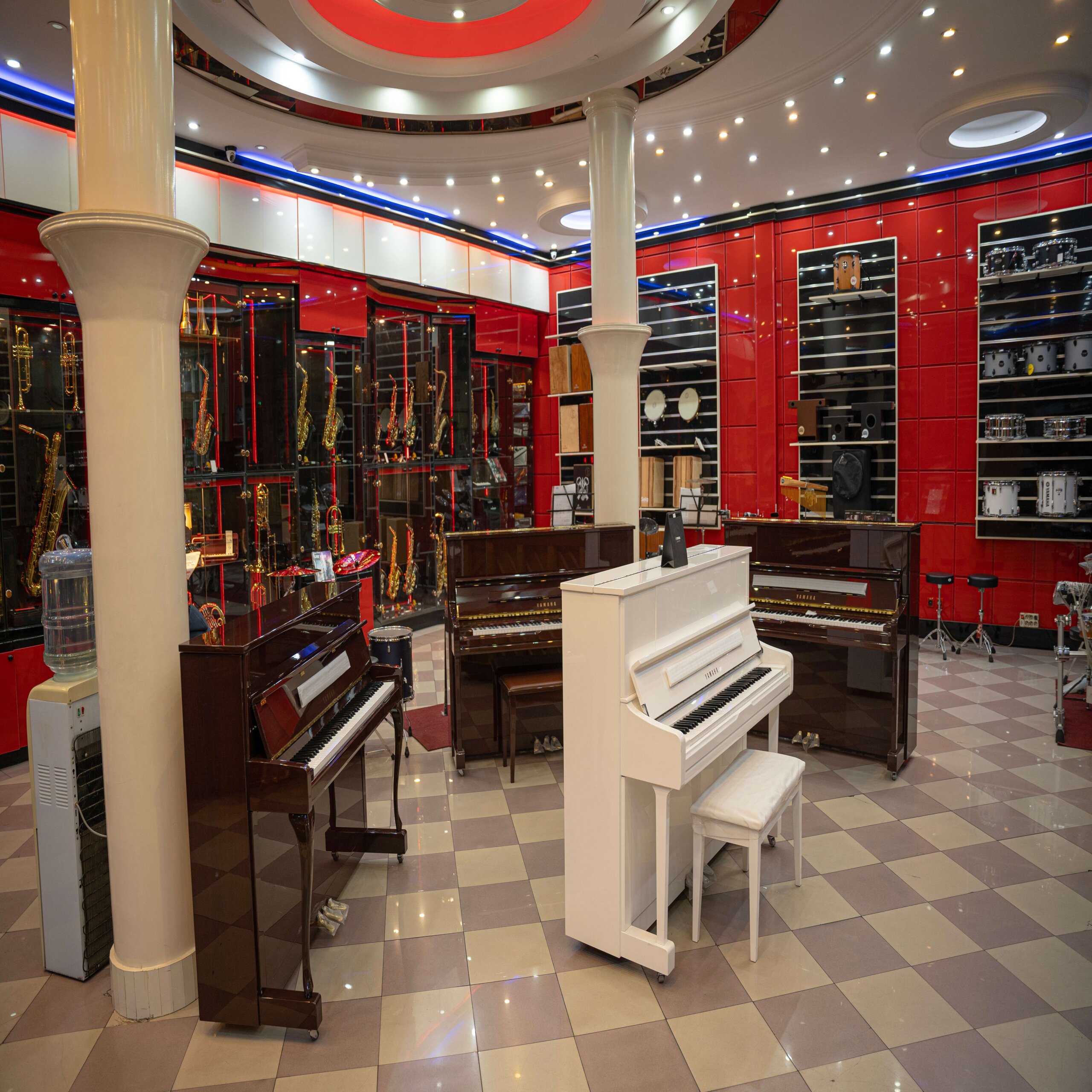 گالری- گالری-